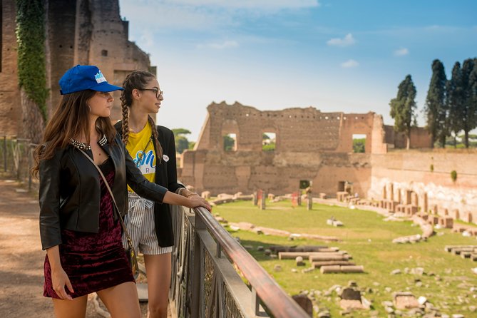 Rome: Colosseum Arena, Roman Forum & Palatine Hill Tour - Practical Details: Meeting Point and Group Size