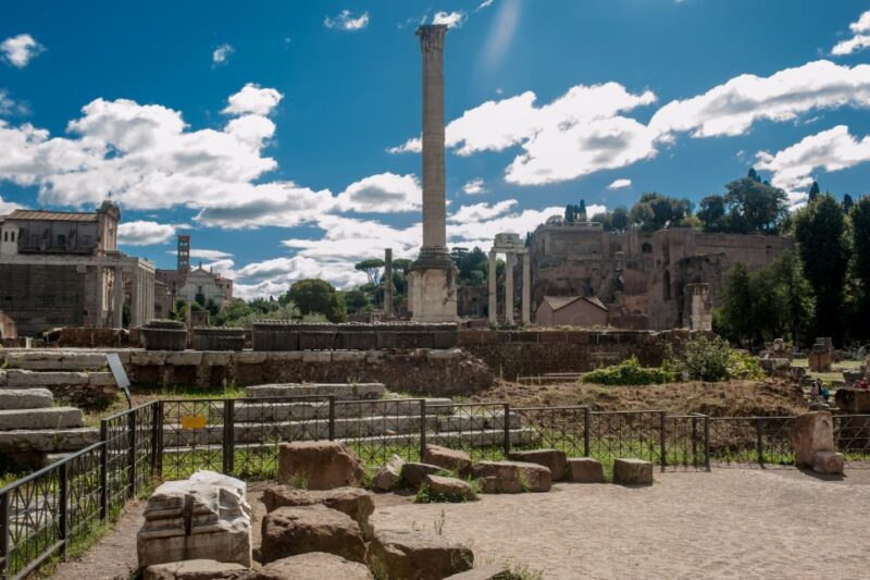 Rome: Colosseum Arena, Roman Forum & Palatine Hill VIP Tour - Logistics: Meeting Point, Duration, and Physical Requirements