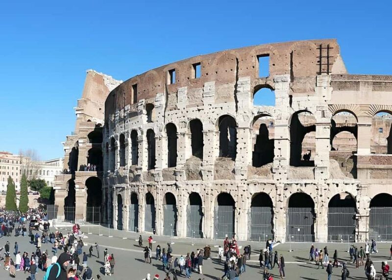 Rome: Colosseum, Forum & Palatine Ticket with Audioguide App - Discovering the Colosseum at Your Own Pace