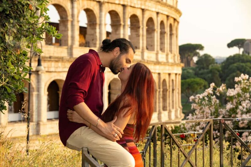 Rome: Colosseum Photoshoot  Private Session - Key Points