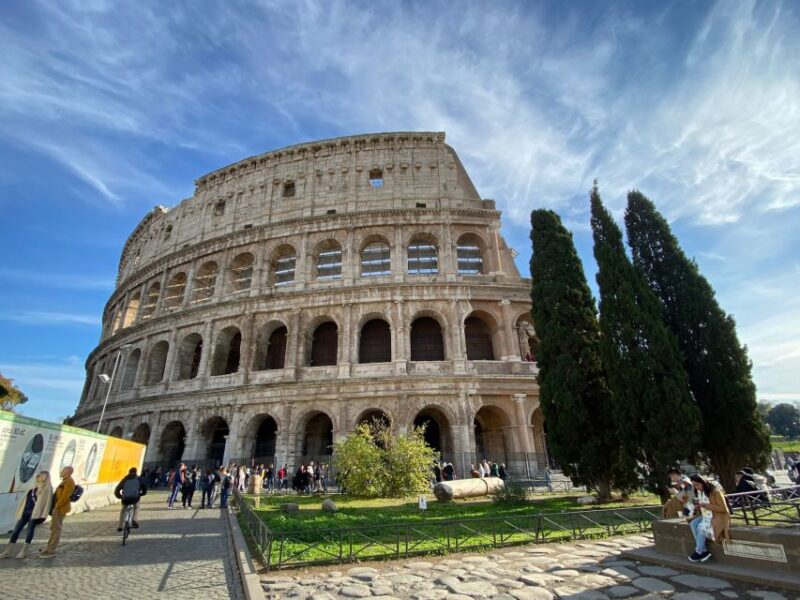 Rome: Colosseum, Roman Forum, and Palatine Hill Ancient Tour - Practical Details: Meeting Point and Accessibility