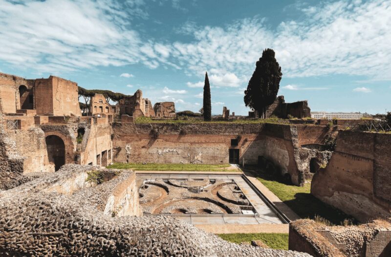 Rome: Colosseum, Roman Forum and Palatine hill guided tour - The Magnificent View from Palatine Hill