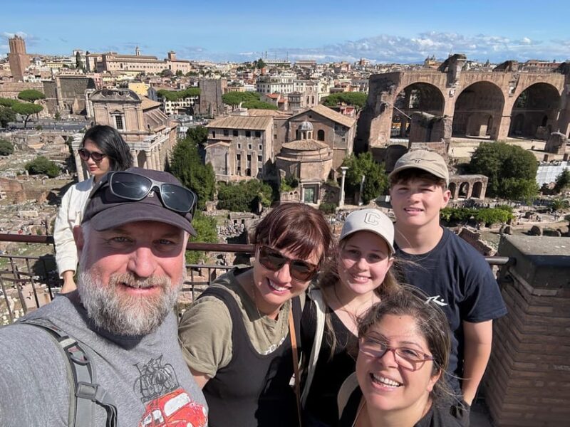 Rome: Colosseum, Roman Forum and Palatine hill guided tour - Tour Pacing and Group Size