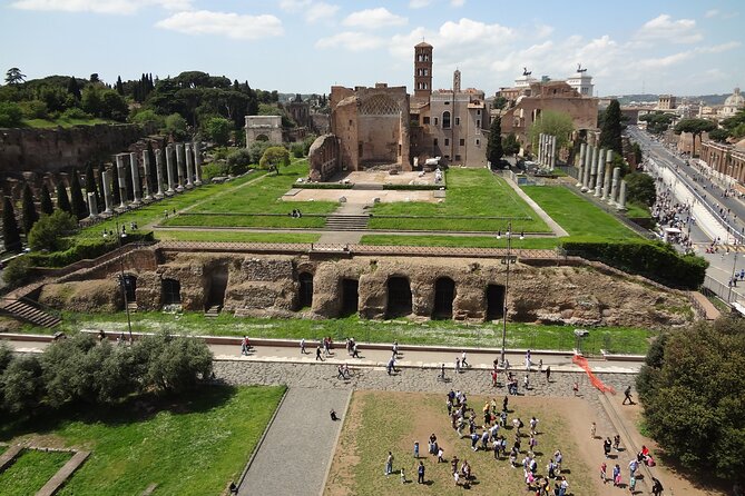 Rome Colosseum Tour with Roman Forums and other Famous Must-See Ancient Sites - The Tempio di Antonino e Faustina: Emperors’ Memorial