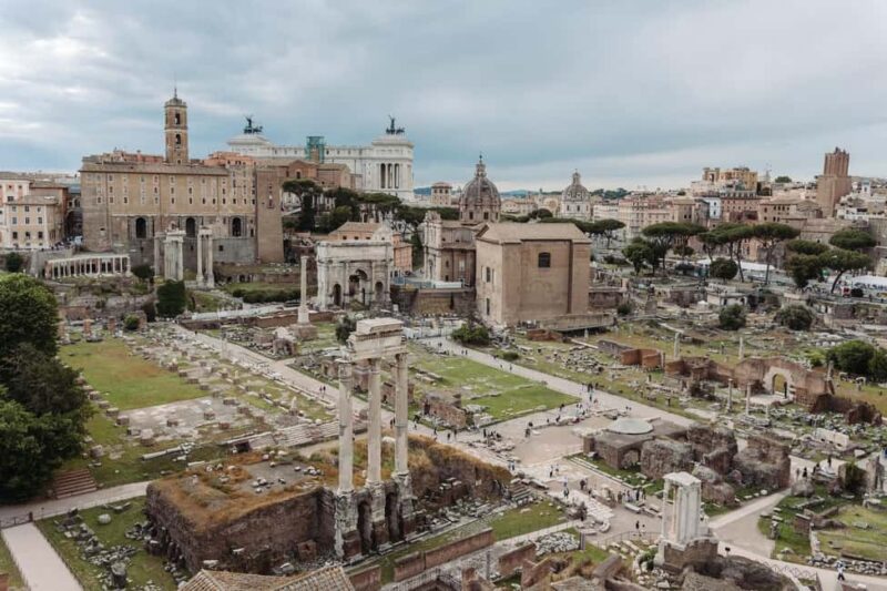 Rome: Colosseum, Vatican Museums & Historic Center in a Day - The Role of the Guides in Creating a Memorable Experience