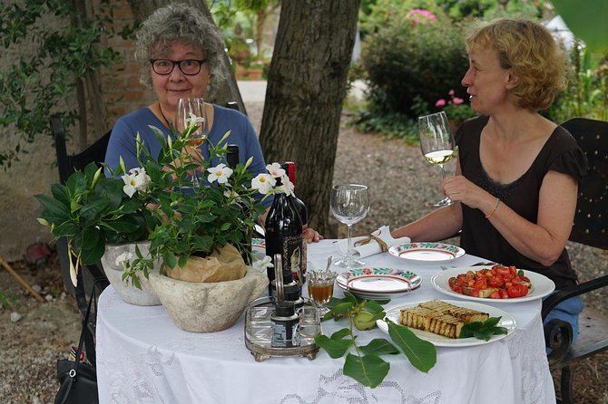 Rome Countryside Delights: Exclusive Wine Tasting Tour - The Driver and Guide Experience