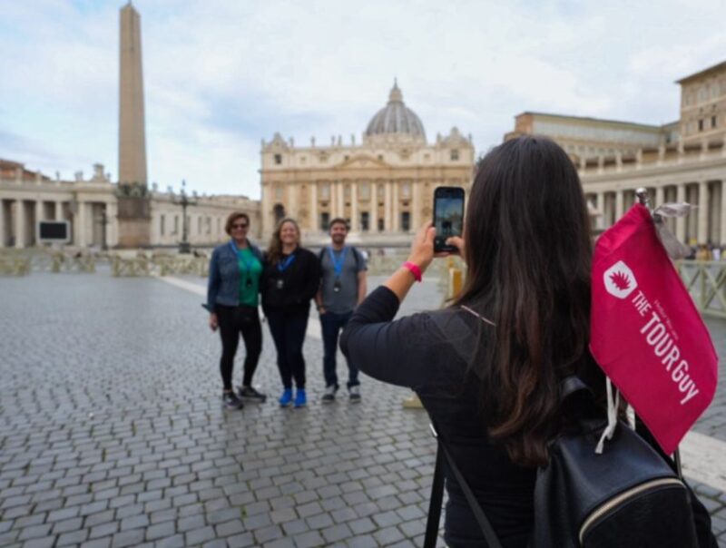 Rome Day Tour: Colosseum & Skip-the-Line Sistine Chapel - The Guide: Knowledgeable, Engaging, and Attentive
