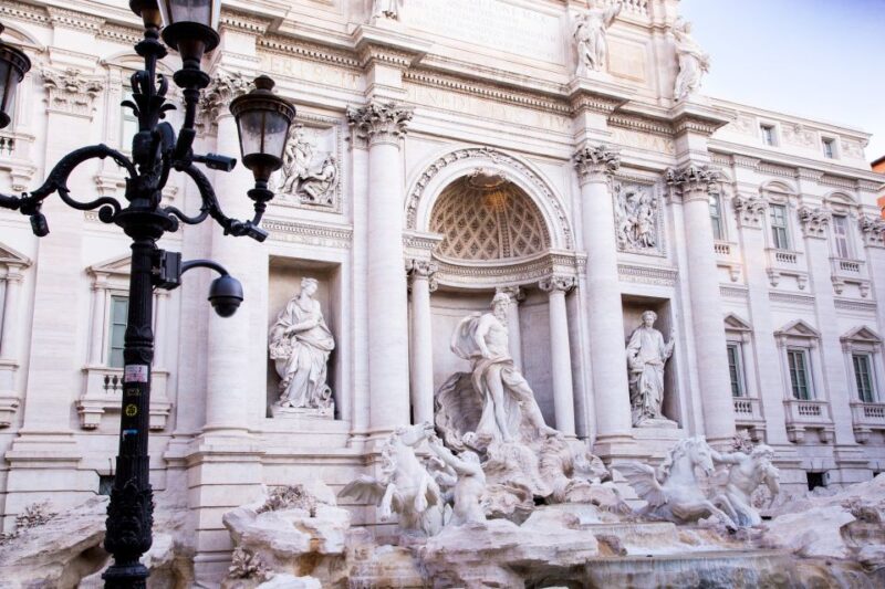 Rome: Discover the Eternal City Center Walking Tour - Practical Details: Meeting Point, Weather, and Tips