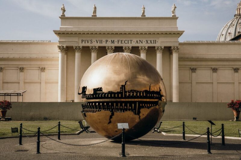 Rome: Early-Morning Vatican Museums and Sistine Chapel Tour - Michelangelo’s Masterpiece: The Sistine Chapel at Dawn