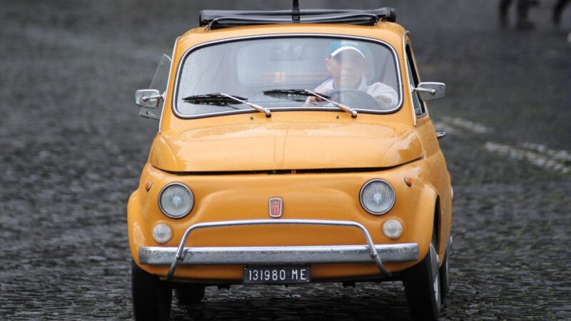 Rome: Fiat Cinquecento Vintage Photography Service - The Guide and Tour Experience