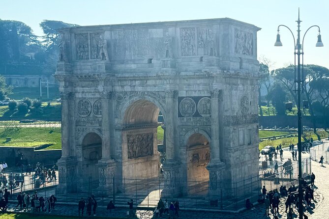 Rome Food and Wine Tasting and Colosseum Private Guided Tour - Exploring the Roman Forum’s Ancient Ruins