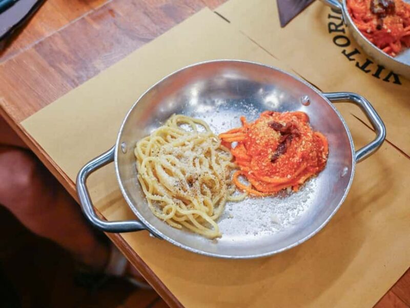 Rome Food Tour: Hidden Gems of Trastevere with Dinner & Wine - Sitting Down for a Classic Roman Dinner in Trastevere