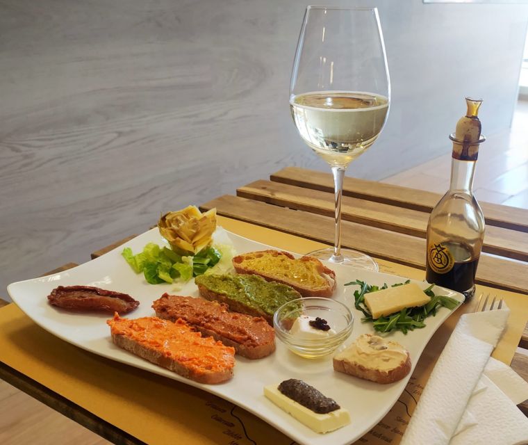 Rome: Food Tour with Unlimited Food & Barolo Wine - Starting at La Nicchia Café: Your Food Introduction in Rome