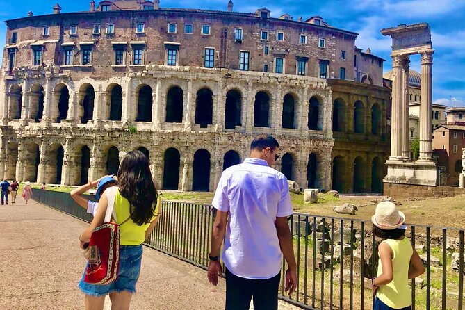 Rome friendly Tour Gelato Pizza Football and PlayGround - Artistic and Historical Stops in Rome’s Old Town