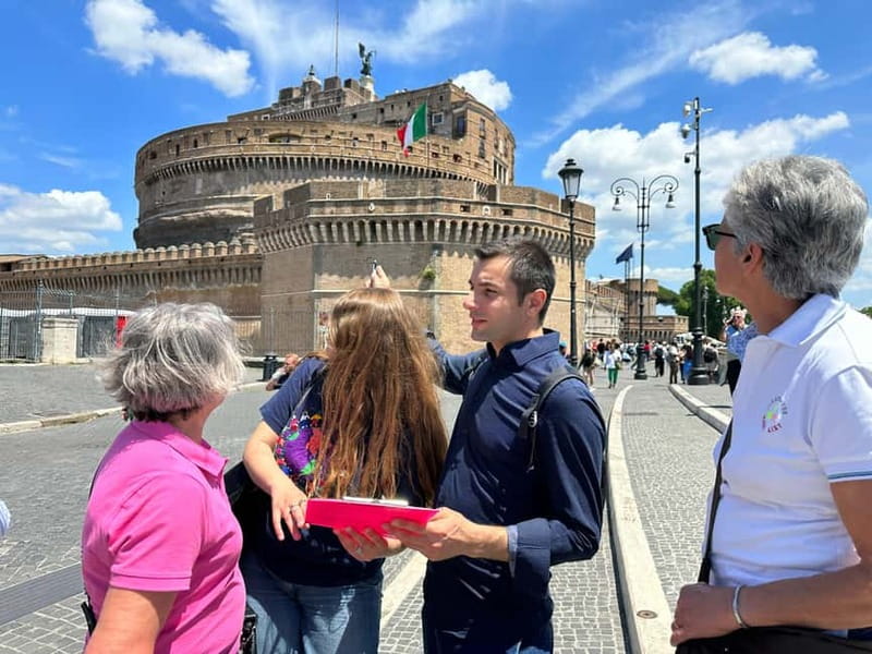 Rome: Fun Treasure Hunt with Prizes around the City Center - Suitable for Different Types of Groups