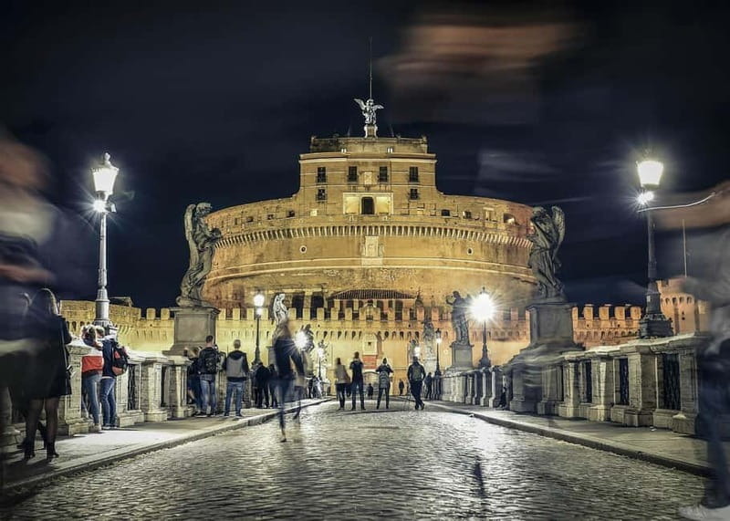 Rome Ghost Tour: Giordano Bruno, Haunted Prisons & Monks - The Starting Point at Campo de Fiori