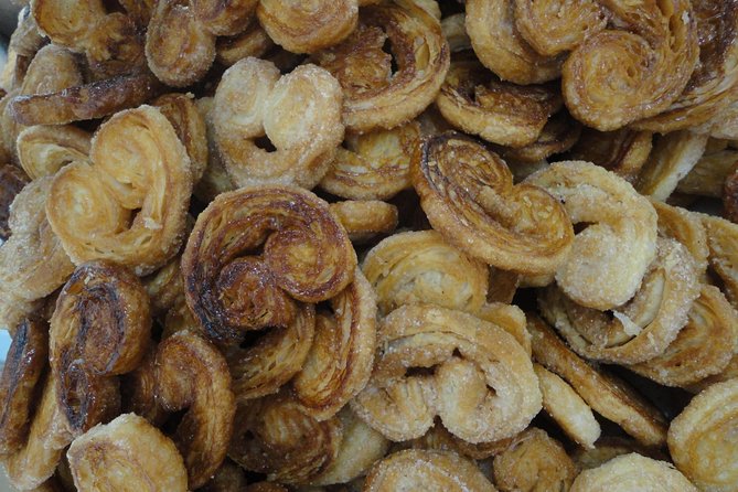 Rome Gourmet Food Tour: An Exclusive Full Meal by Do Eat Better - Indulging in Italy’s Sweet Side: Artisanal Gelato