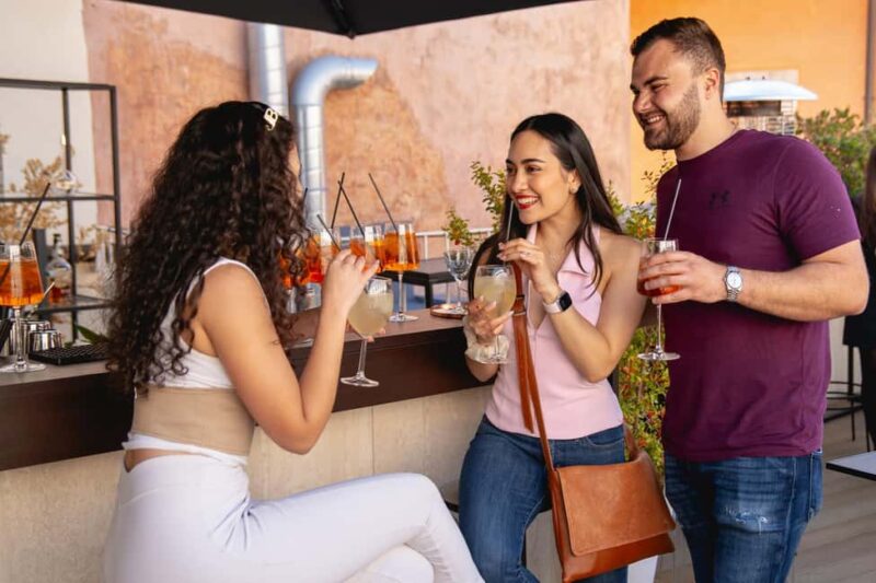 Rome: Guided Bar Crawl with Drinks & Dark History - The Guide’s Expertise and Storytelling Style