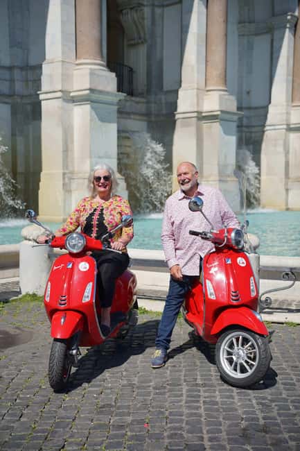 Rome: Guided City Vespa experience with Photos - The Route from the Colosseum to the Panoramic Viewpoints