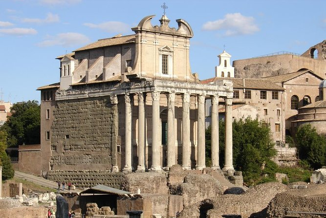 Rome: Guided Group Tour of Colosseum, Roman Forum & Palatine Hill - Key Points