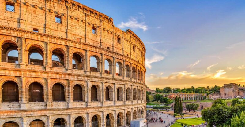 Rome: Guided Tour of Colosseum, Roman Forum & Palatine Hill - The Experience of Visiting the Colosseum and Roman Ruins