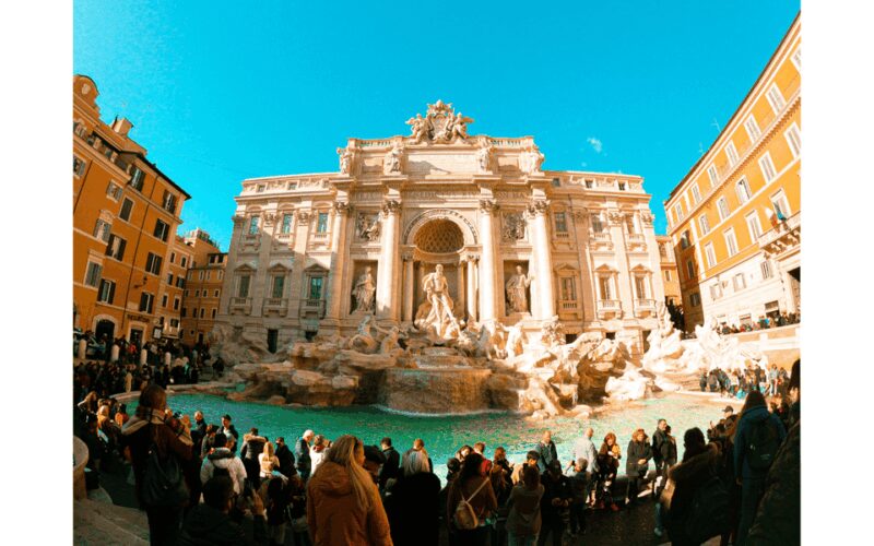 Rome: Guided Tour of its Squares and Fountains for Spanish Speakers - Exploring Piazza Navona and Its Historic Fountains