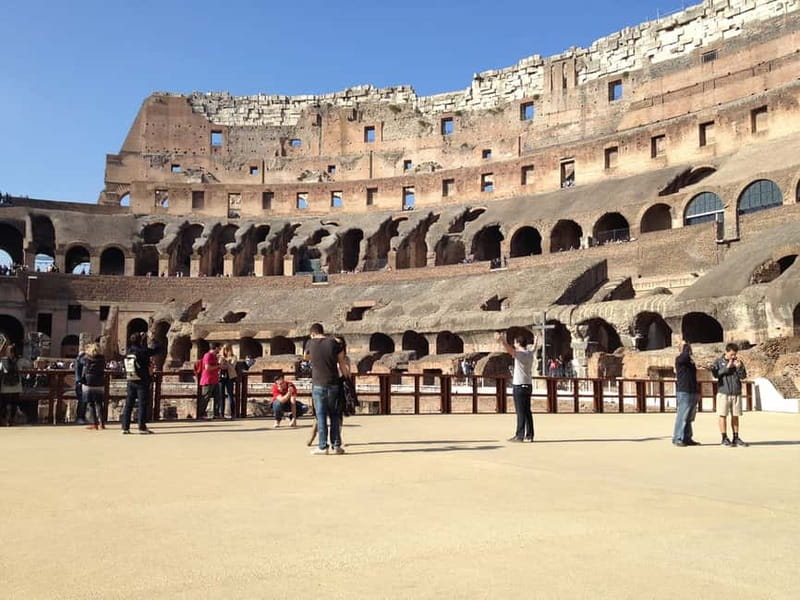 Rome: Guided Tour of the Colosseum, Forum and Palatine hill - Climbing Palatine Hill: Myth, Power, and Views