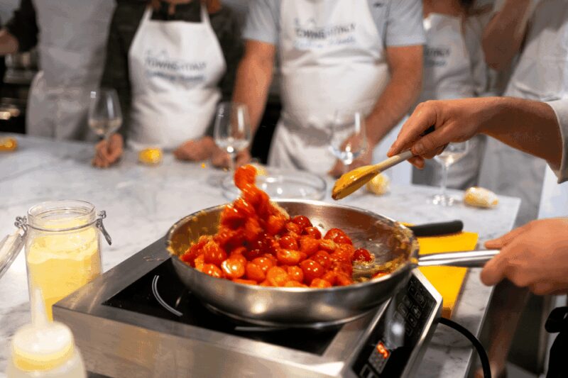 Rome: Hands-On Pasta and Gelato Class in the City Center - Key Points