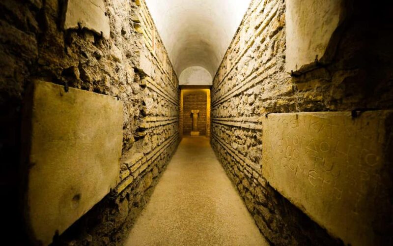 Rome: Hidden Gems of Trastevere and Jewish Ghetto tour - Santa Cecilia Underground Crypt and Ancient Ruins