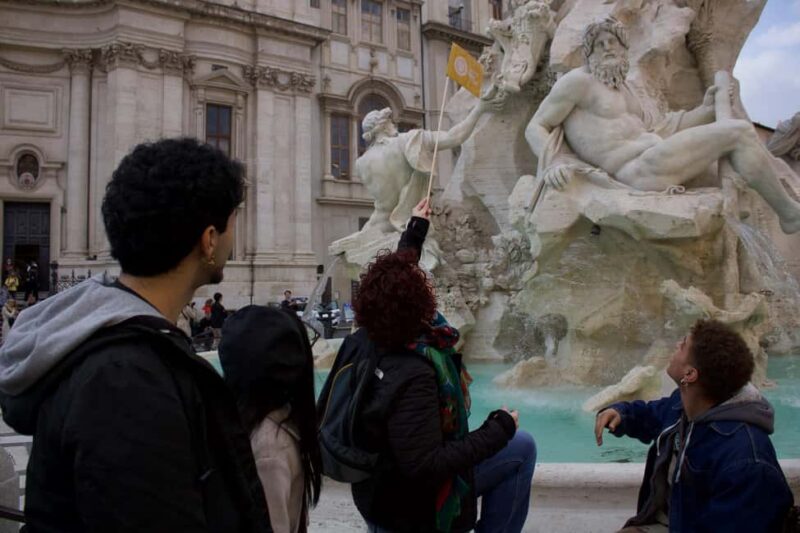 Rome Highlights & Hidden Gems Guided Walking Tour - The Artistic Atmosphere at Piazza Navona