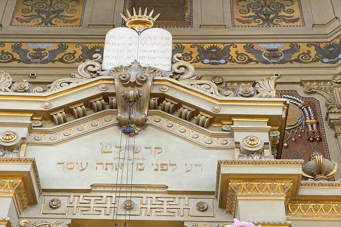 Rome Jewish Ghetto and Great Synagogue Small Group Walking Tour - Practicalities: Meeting Point and Accessibility
