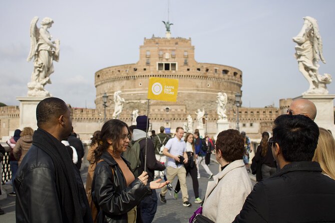Rome Jubilee Walking Tour of Churches, Bridges & Legends - Admiring the Peaceful Basilica of Santa Maria Sopra Minerva