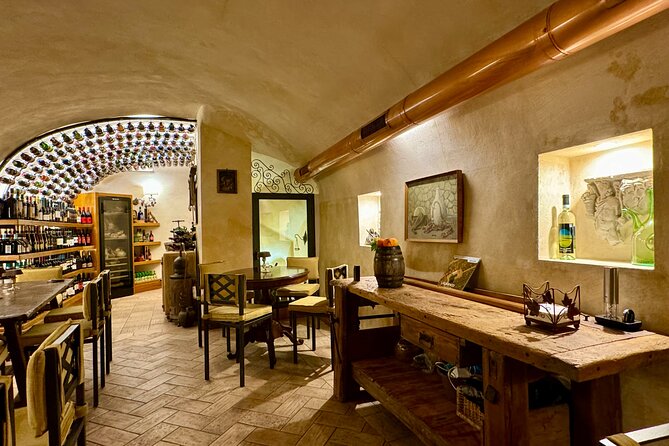 Rome Lunch Food Tasting with Wine Pairing Experience Trastevere - Considerations for Dietary Restrictions and Children