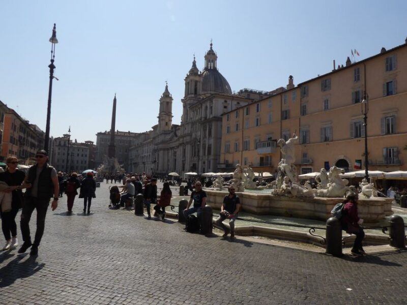 Rome: Main Squares and Fountains Guided Walking Tour - Walking Through Rome’s Artistic Streets: Via dei Coronari