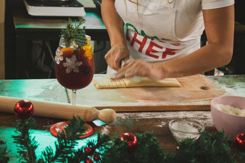 Rome: Make Pasta & Mix 3 Italian Spritz Near the Colosseum - Enjoying Your Food in a Friendly Setting