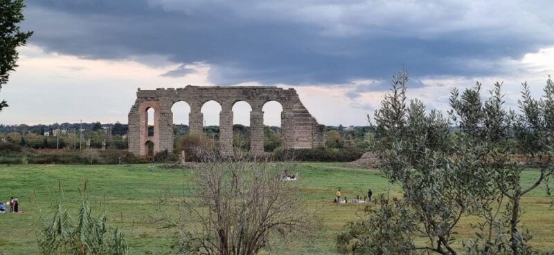 Rome: Mini hike to the ancient Parco degli Acquedotti - Key Points