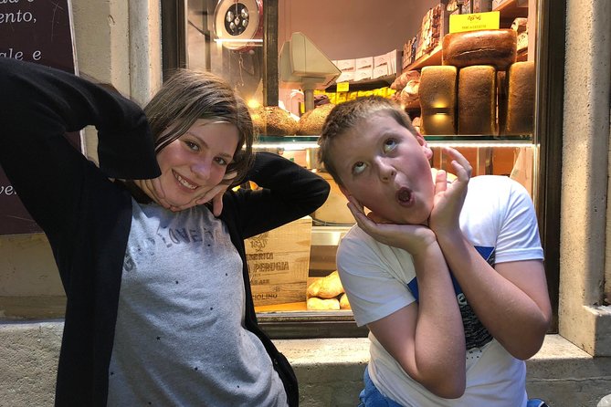 Rome Night Tour for Kids & Families With Gelato Pizza & Must-See Sites Lit Up - Pizza Tasting at Antico Forno Roscioli: An Ancient Bakery Favorite