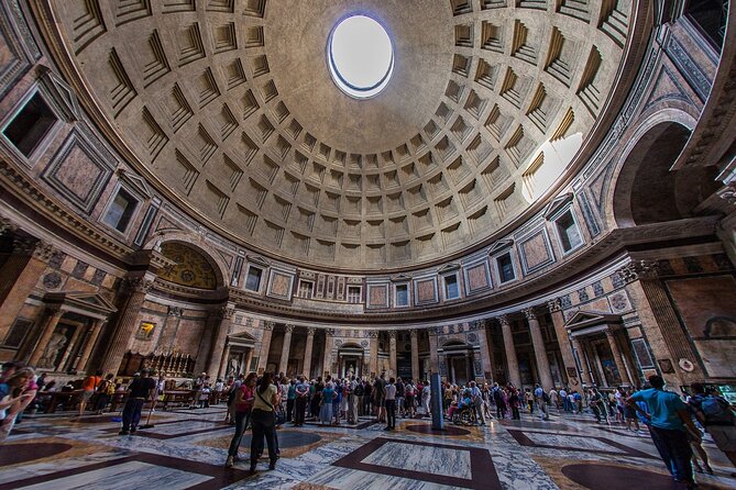 Rome: Pantheon, Trevi Fountain and Roman Squares Guided Tour - Inside the Pantheon: Awe at Rome’s Largest Unreinforced Concrete Dome