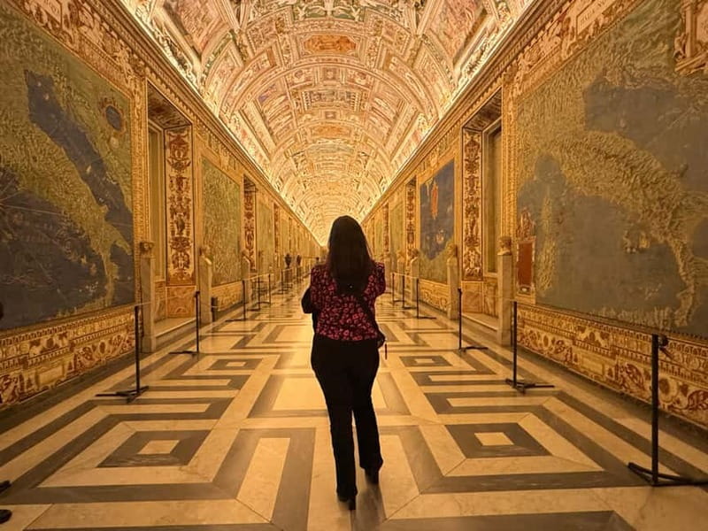 Rome: Papal Audience, Vatican Museum & Tiber River Boat Ride - Self-Guided Artistic Discoveries