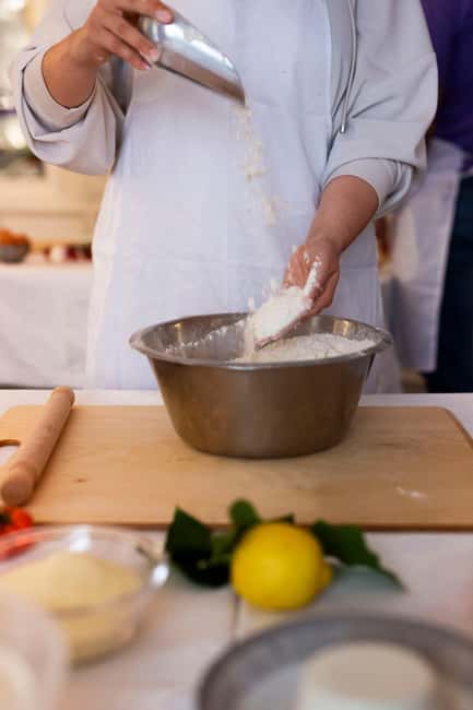 Rome: pasta and tiramisu cooking class in the city center - Timing, Pacing, and Accessibility
