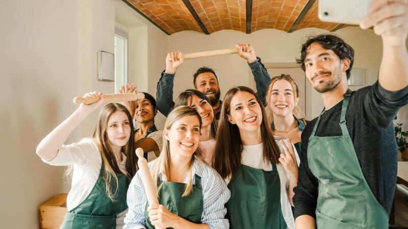 Rome: Pasta and Tiramisu Cooking Class with Prosecco - Crafting Fresh Fettuccine by Hand