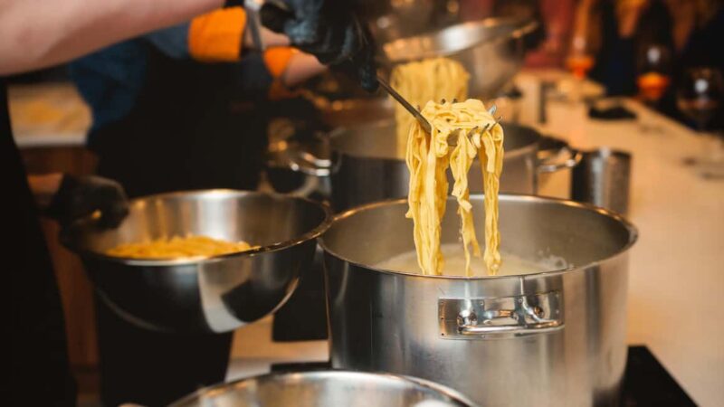 Rome: Pasta and Tiramisu Cooking Class with Prosecco - What Makes This Cooking Class Stand Out in Rome