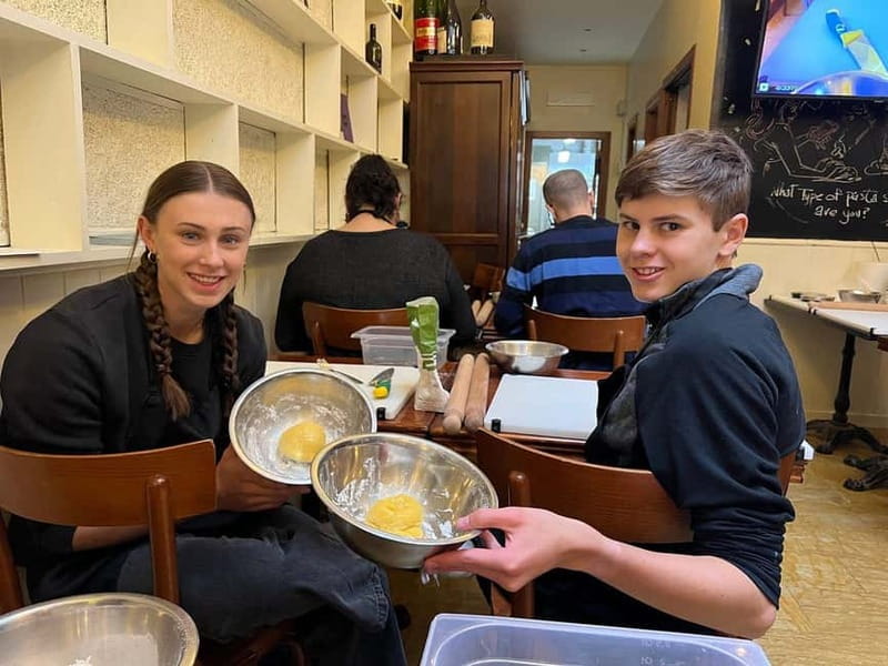 Rome: Pasta Cooking Class with Wine, Coffee, and Limoncello - Making Pasta from Scratch with a Skilled Guideline