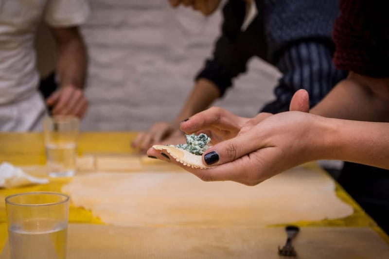 Rome: Pasta Cooking Class with Wine, Coffee, and Limoncello - Why Choose This Pasta Class Over Similar Experiences?