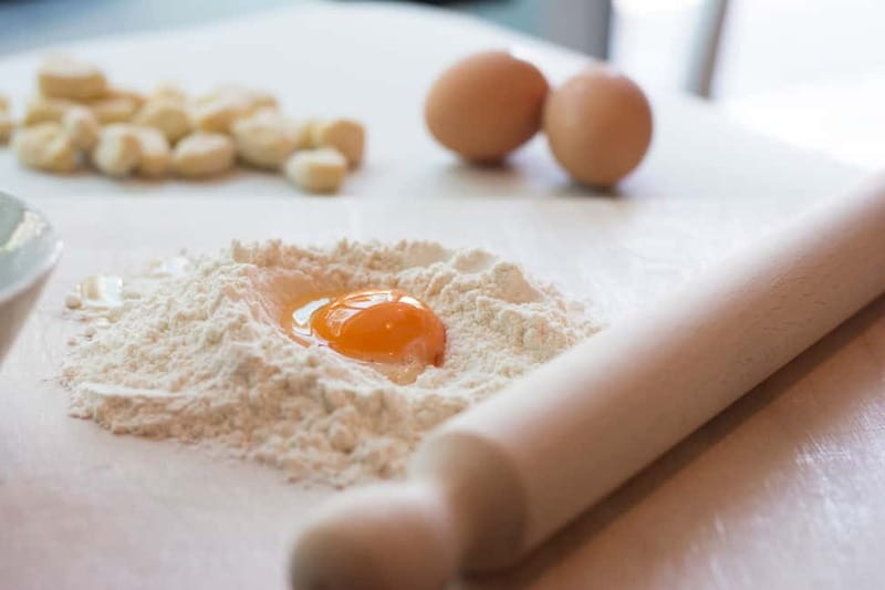 Rome: Pasta, Ravioli, and Tiramisu Cooking Class with Wine - Discover the Authentic Roman Cooking Experience Near the Vatican