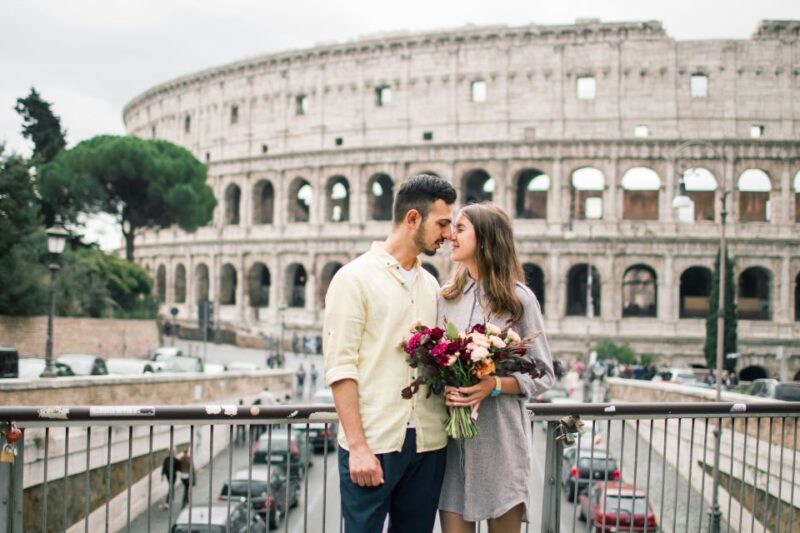 Rome: Personalized Photoshoot outside the Colosseum - Fast Digital Delivery of Your Beautiful Photos