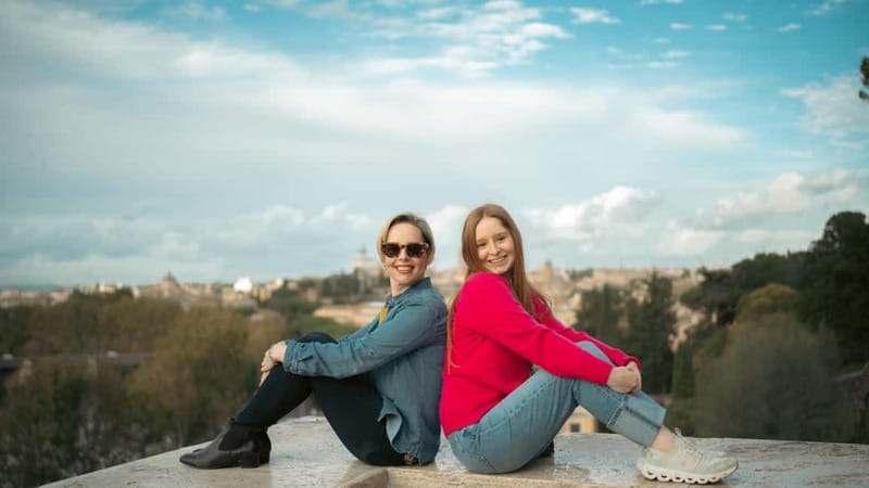 Rome: Photoshoot session with a Professional Photographer - Key Points