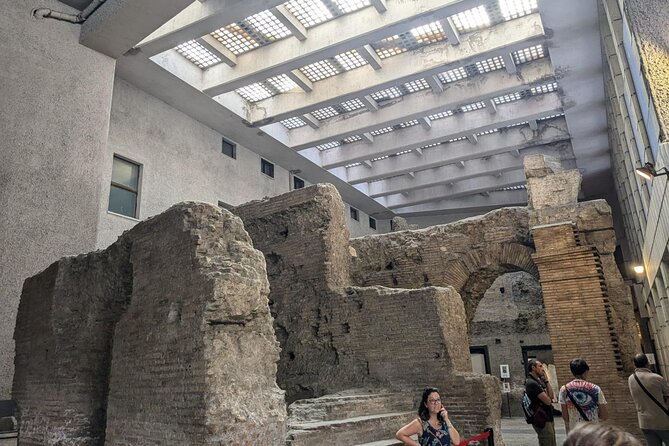 Rome: Piazza Navona & Trevi District Underground Pass - Meeting Point and Logistics