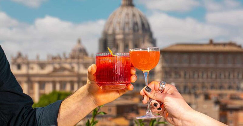 Rome: Piazzas and Fountains Sunset Tour with Aperitivo - Starting Point and Tour Schedule in Rome’s Heart