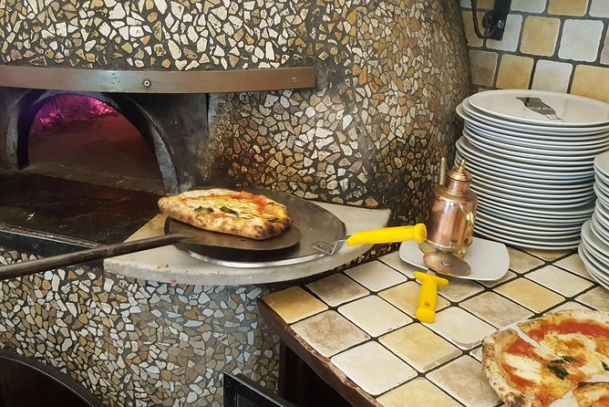 Rome: Pizza Cooking Class combined with Guided Sightseeing - Practical Details: Meeting Points and Accessibility